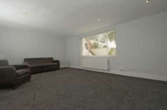 2 bedroom Apartment...